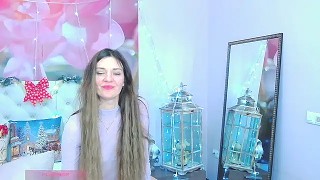 Snapshot of VioletUmi chatting on December 2024 06:20:02 PM VioletUmi online show from December 2024 06:20:02 PM