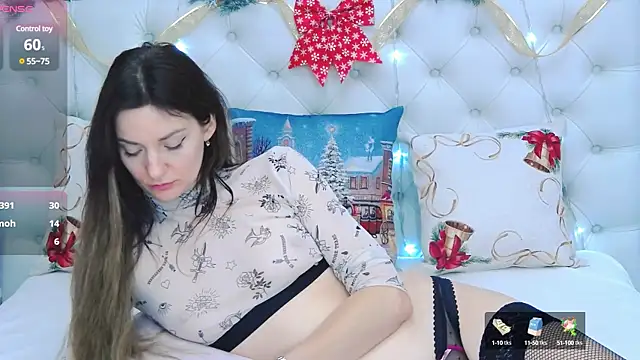 Snapshot of VioletUmi chatting on December 2024 11:34:01 AM VioletUmi online show from December 2024 11:34:01 AM