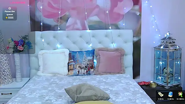 Snapshot of VioletUmi chatting on January 2025 11:23:02 AM VioletUmi online show from January 2025 11:23:02 AM