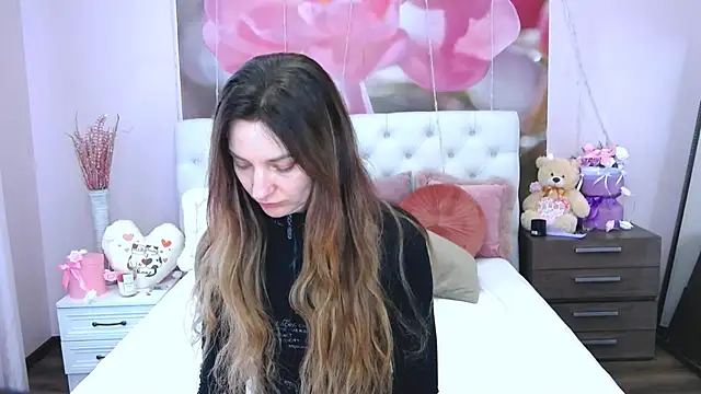 Snapshot of VioletUmi chatting on March 2025 09:10:01 AM VioletUmi online show from March 2025 09:10:01 AM