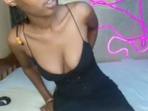 Cindie Channel online show from November 2025 03:45:01 PM