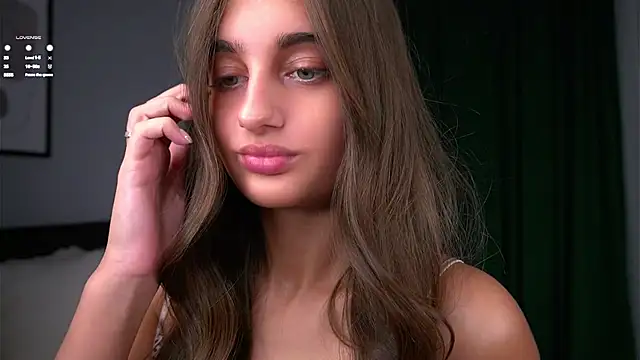 PiquingOgalala online show from November 2025 01:08:02 AM