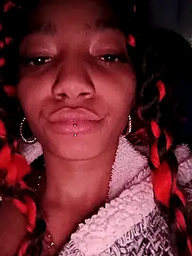Snapshot of Laanegraofficial_ chatting on December 2024 09:20:01 PM Laanegraofficial online show from December 2024 09:20:01 PM