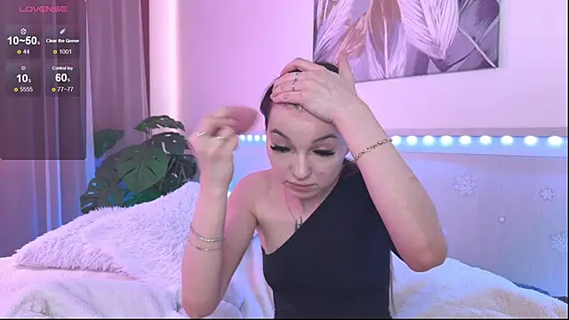 Veronica leal online show from May 2026 08:10:02 AM