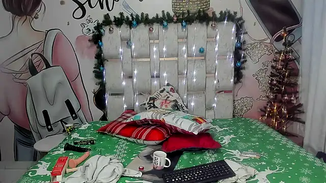 EMMA SWEETT1 online show from December 2024 03:54:02 PM