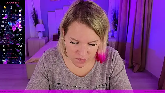 Snapshot of EVAshinyGIRL chatting on December 2024 07:44:01 AM EVAshinyGIRL online show from December 2024 07:44:01 AM