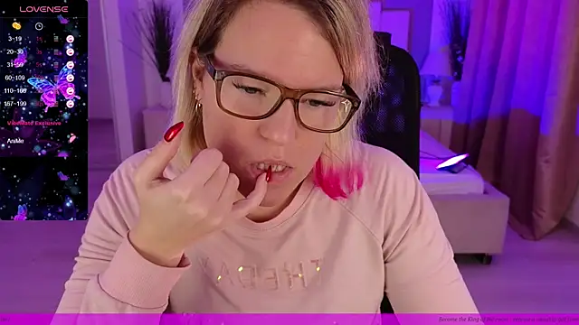 Snapshot of EVAshinyGIRL chatting on January 2025 07:53:02 AM EVAshinyGIRL online show from January 2025 07:53:02 AM