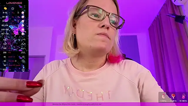 Snapshot of EVAshinyGIRL chatting on January 2025 02:41:02 PM EVAshinyGIRL online show from January 2025 02:41:02 PM