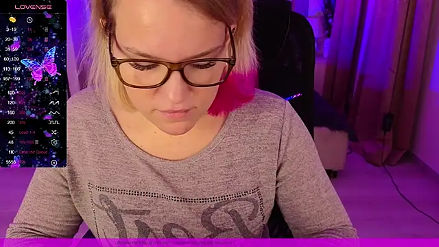 Snapshot of EVAshinyGIRL chatting on January 2025 07:39:02 AM EVAshinyGIRL online show from January 2025 07:39:02 AM