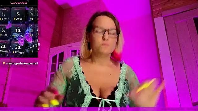 Snapshot of EVAshinyGIRL chatting on February 2025 10:31:01 PM EVAshinyGIRL online show from February 2025 10:31:01 PM