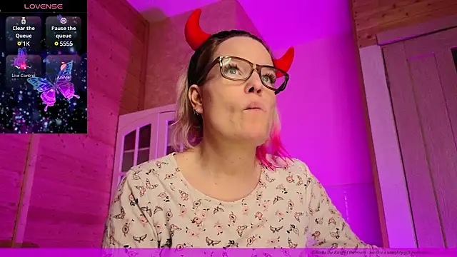 Snapshot of EVAshinyGIRL chatting on March 2025 07:48:01 PM EVAshinyGIRL online show from March 2025 07:48:01 PM