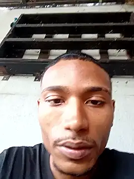 Snapshot of slimmydaddy69 chatting on March 2026 10:32:01 AM slimmydaddy69 online show from March 2026 10:32:01 AM