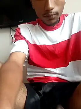 slimmydaddy69 online show from April 2026 12:38:01 PM