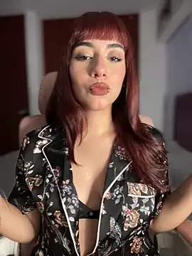 Snapshot of veronicaapink chatting on October 2025 01:36:02 AM veronicaapink online show from October 2025 01:36:02 AM