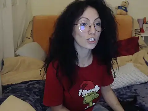 Emmatoo online show from November 2025 10:09:02 PM