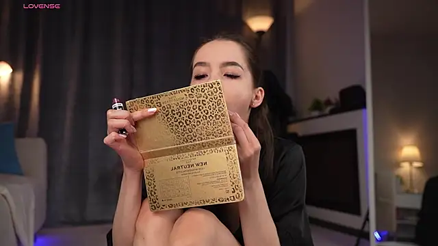 Amely Young online show from March 2026 01:23:01 AM