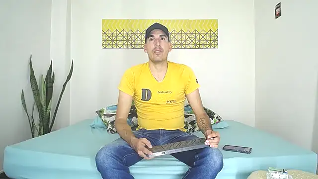 jayydenandjacob online show from February 2025 07:00:01 PM