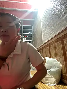 Hellen 111 online show from December 2025 03:28:02 PM