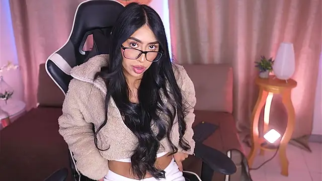 Snapshot of Sara_albrecht chatting on January 2025 01:07:01 PM Sara albrecht online show from January 2025 01:07:01 PM