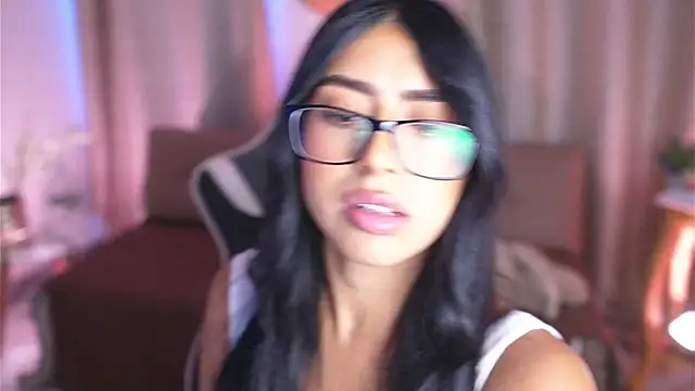 Snapshot of Sara_albrecht chatting on January 2025 04:08:02 PM Sara albrecht online show from January 2025 04:08:02 PM