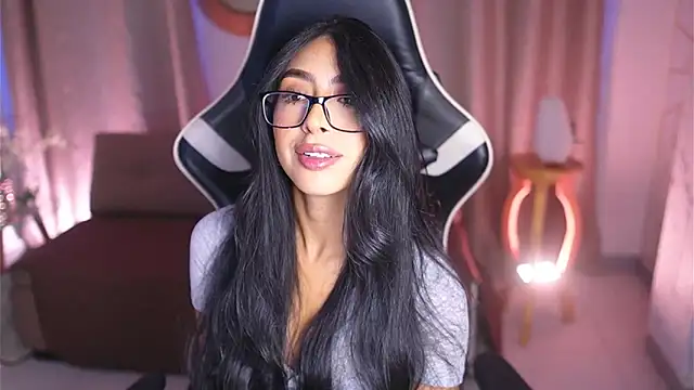 Snapshot of Sara_albrecht chatting on February 2025 01:20:01 PM Sara albrecht online show from February 2025 01:20:01 PM