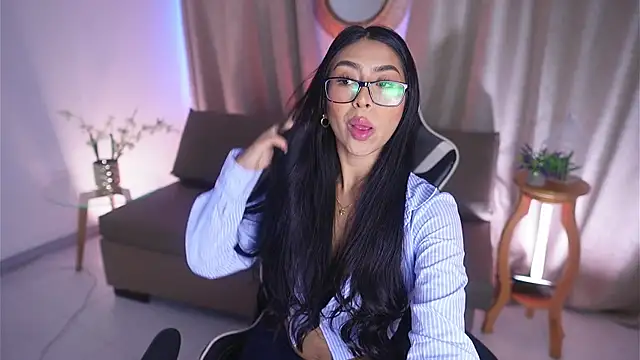 Snapshot of Sara_albrecht chatting on February 2025 12:55:02 PM Sara albrecht online show from February 2025 12:55:02 PM