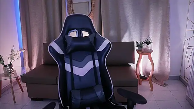 Snapshot of Sara_albrecht chatting on February 2025 12:24:01 PM Sara albrecht online show from February 2025 12:24:01 PM