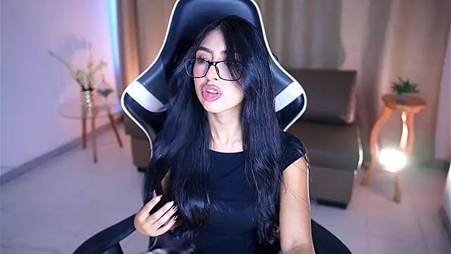 Snapshot of Sara_albrecht chatting on March 2025 01:14:02 PM Sara albrecht online show from March 2025 01:14:02 PM