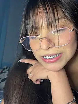 Snapshot of Lily_candy_X chatting on December 2024 09:04:01 AM Lily candy X online show from December 2024 09:04:01 AM