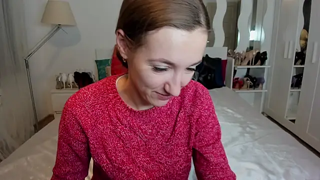 KateRedgar online show from February 2025 03:31:01 PM