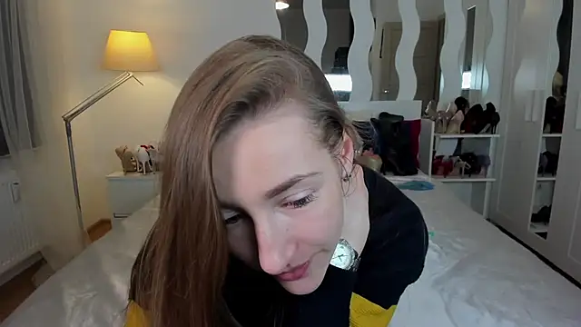 KateRedgar online show from February 2025 04:26:01 PM