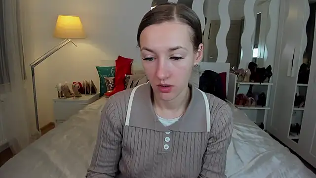 KateRedgar online show from March 2025 04:29:02 PM