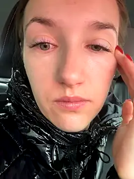 KateRedgar online show from November 2025 07:20:02 AM