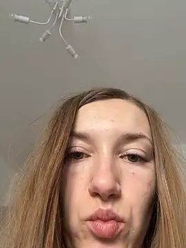 KateRedgar online show from March 2026 02:22:02 PM