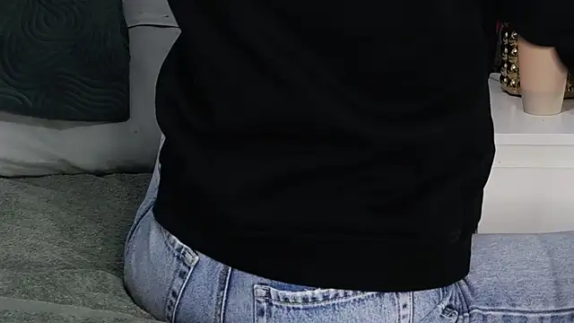 tanyagrey online show from February 2026 06:45:02 AM