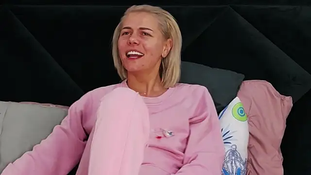 tanyagrey online show from March 2026 06:43:02 AM