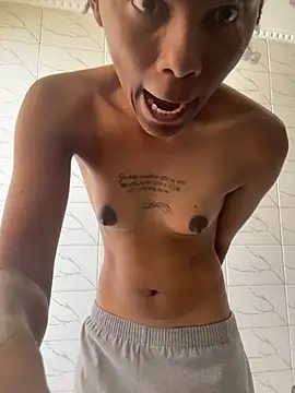 Snapshot of monic421 chatting on January 2026 08:18:02 AM monic421 online show from January 2026 08:18:02 AM