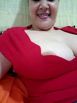 lamorbosa37 online show from December 2024 05:00:01 PM