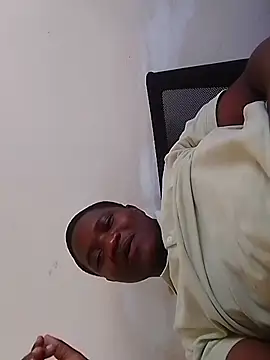 Algenis1232 online show from November 2025 05:50:02 PM