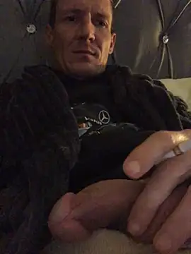Snapshot of TheSouthernKing chatting on July 2026 04:51:01 AM TheSouthernKing online show from July 2026 04:51:01 AM