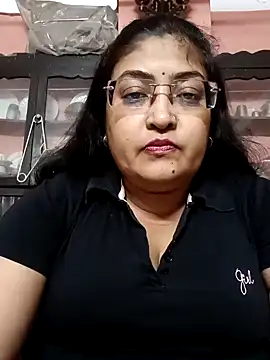 Snapshot of LAVERNIYA_ chatting on December 2024 01:41:02 PM LAVERNIYA  online show from December 2024 01:41:02 PM