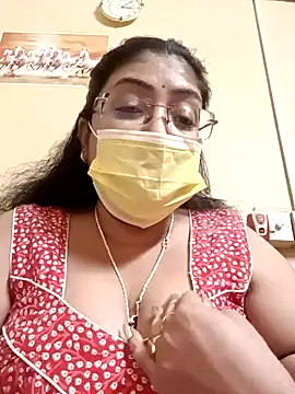 Snapshot of LAVERNIYA_ chatting on January 2025 09:45:01 AM LAVERNIYA  online show from January 2025 09:45:01 AM