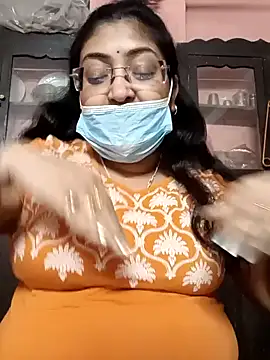 Snapshot of LAVERNIYA_ chatting on January 2025 01:24:02 PM LAVERNIYA  online show from January 2025 01:24:02 PM