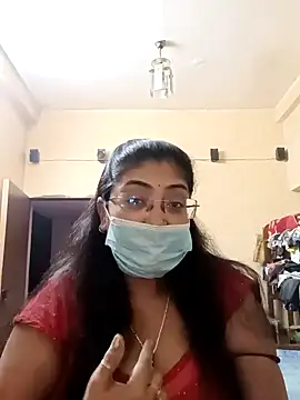 Snapshot of LAVERNIYA_ chatting on January 2025 08:07:01 PM LAVERNIYA  online show from January 2025 08:07:01 PM