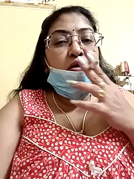 Snapshot of LAVERNIYA_ chatting on January 2025 01:38:01 PM LAVERNIYA  online show from January 2025 01:38:01 PM