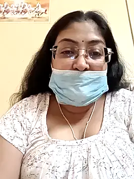 Snapshot of LAVERNIYA_ chatting on February 2025 07:59:01 AM LAVERNIYA  online show from February 2025 07:59:01 AM