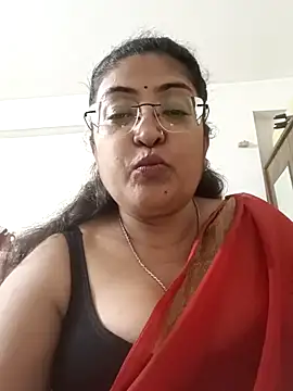 Snapshot of LAVERNIYA_ chatting on September 2025 06:52:01 PM LAVERNIYA  online show from September 2025 06:52:01 PM