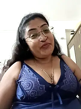 Snapshot of LAVERNIYA_ chatting on September 2025 07:24:02 PM LAVERNIYA  online show from September 2025 07:24:02 PM