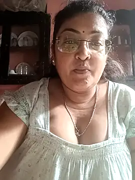 Snapshot of LAVERNIYA_ chatting on November 2025 05:54:01 AM LAVERNIYA  online show from November 2025 05:54:01 AM