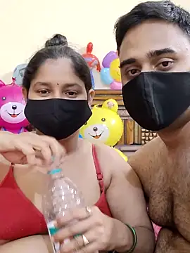 IND COUPLE1 online show from February 2025 04:43:02 PM